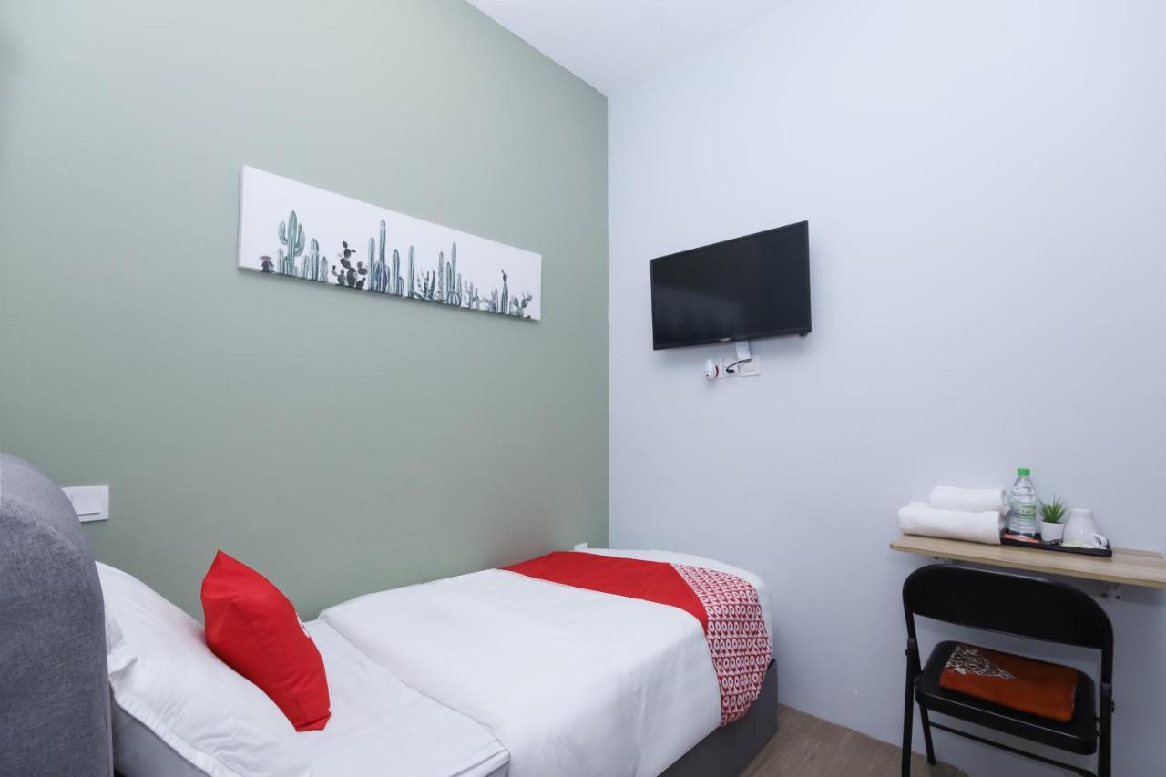 ספאנג Oyo 90399 Green Home Hotel Syariah מראה חיצוני תמונה