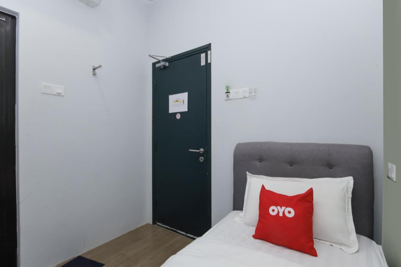 ספאנג Oyo 90399 Green Home Hotel Syariah מראה חיצוני תמונה