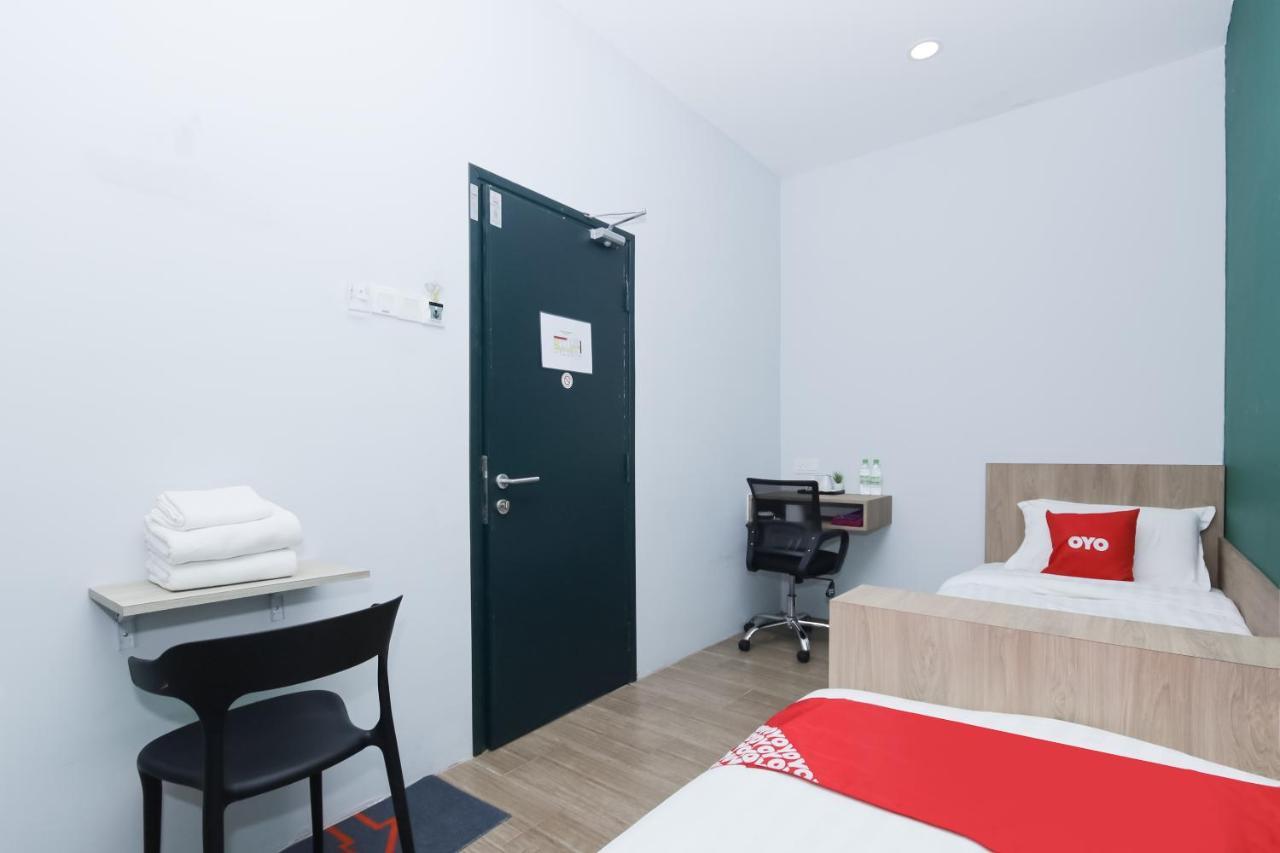 ספאנג Oyo 90399 Green Home Hotel Syariah מראה חיצוני תמונה